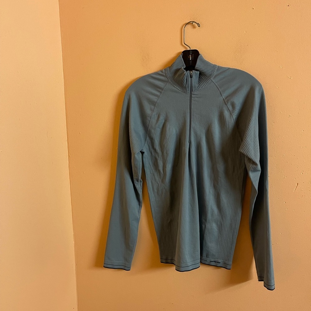 Patagonia Mint Green Quarter Zip Long Sleeve Good Condition Size Medium